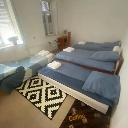 Nv * Лютерштадт-Айслебен